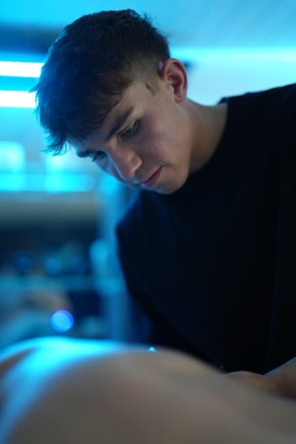 Harry Hearsum, HH Massage Therapy